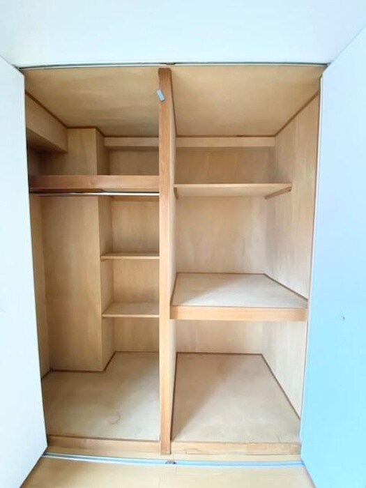 物件内観写真15　(収納)