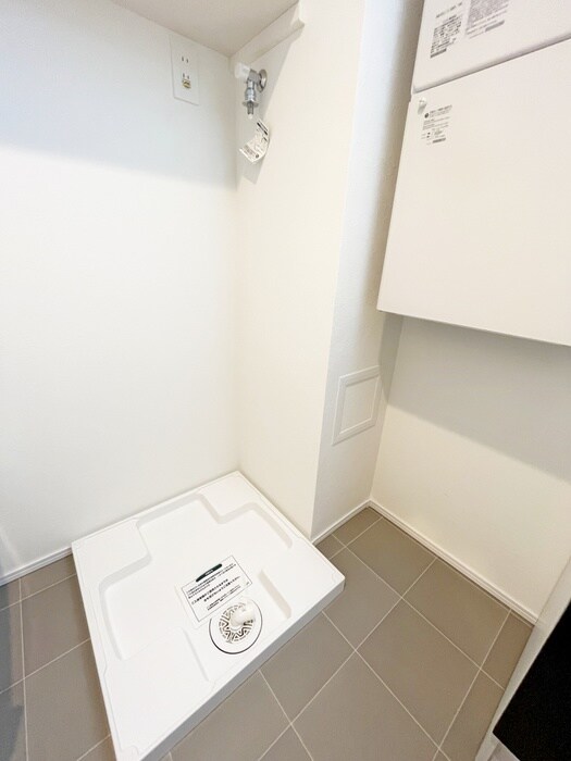 物件内観写真14　(洗濯機置場)