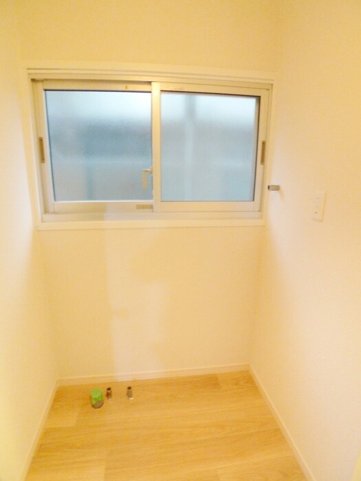 物件内観写真9　(洗面)