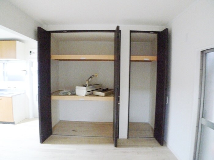 物件内観写真13　(収納)