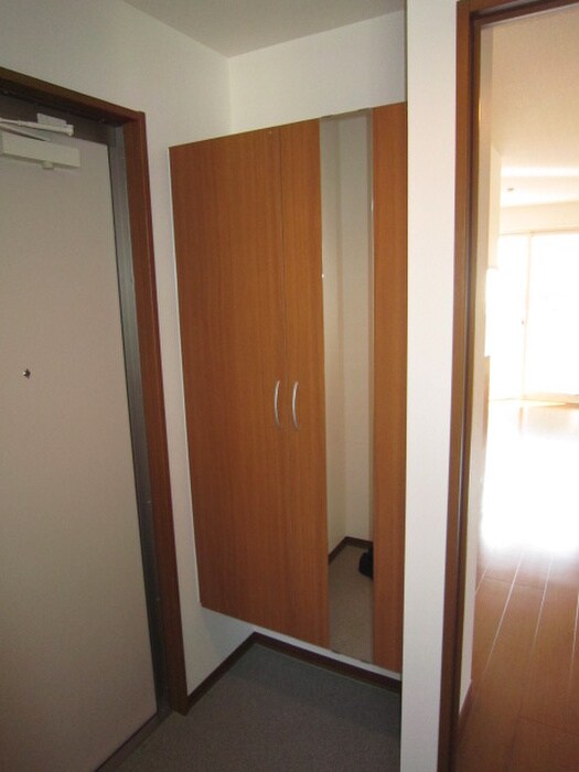 物件内観写真16　(靴箱)