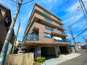 Ｂ.Ｆハイツ外観写真