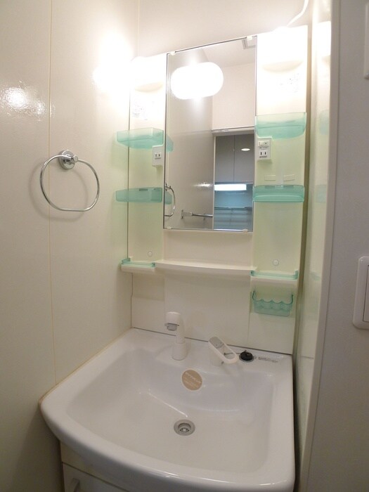 物件内観写真11　(洗面)