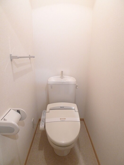 物件内観写真12　(トイレ)