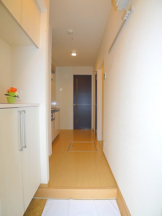 物件内観写真18　(玄関)