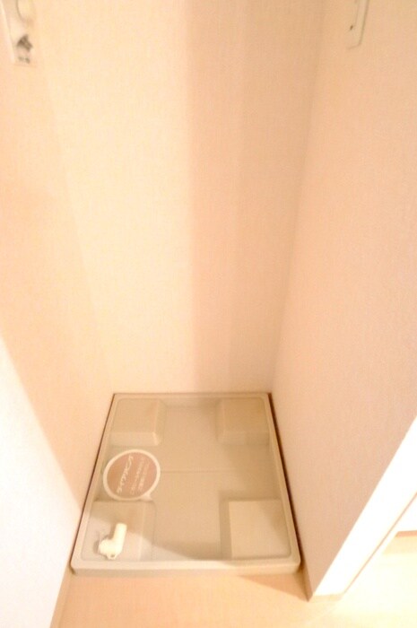 物件内観写真19　(洗濯機置場)