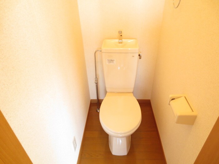 物件内観写真9　(トイレ)