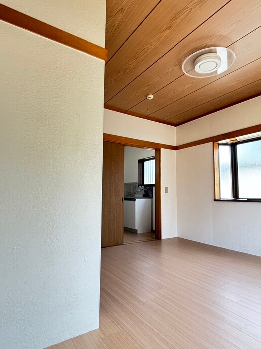 物件内観写真10　(居室)