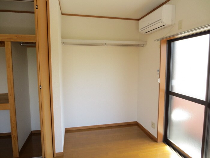 物件内観写真15　(居室)