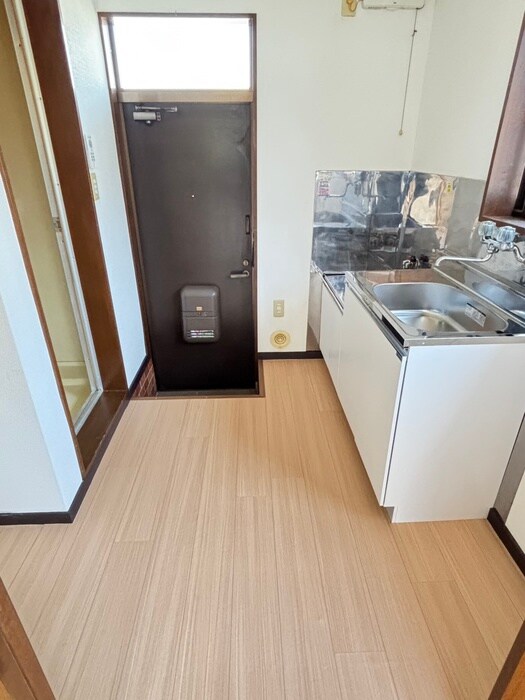 物件内観写真20　(廊下)