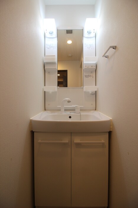 物件内観写真13　(洗面)