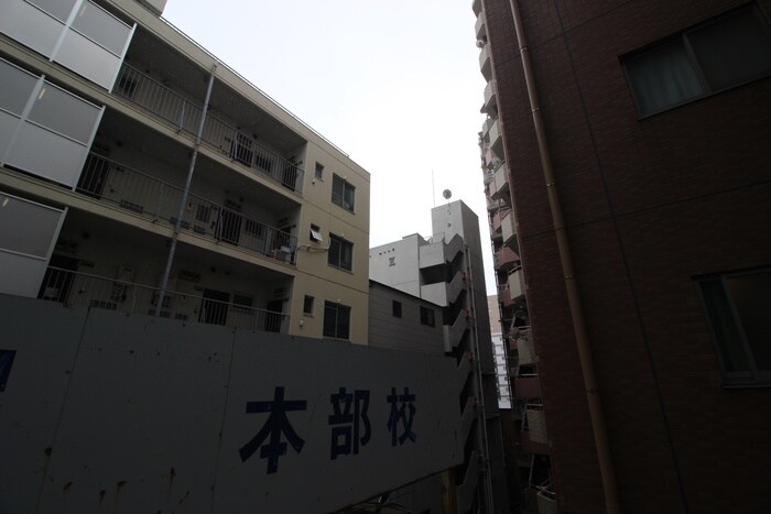 物件内観写真15　(室内からの展望)