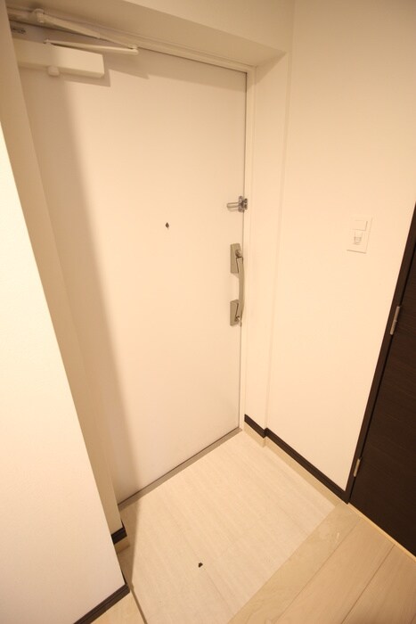 物件内観写真21　(玄関)