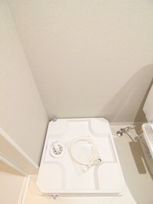 物件内観写真17　(洗濯機置場)