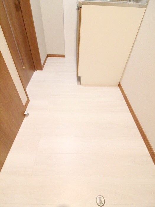 物件内観写真18　(廊下)