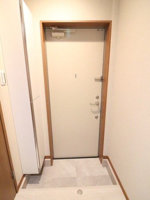 物件内観写真19　(玄関)