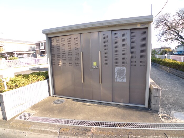 物件外観写真4　(建物設備)