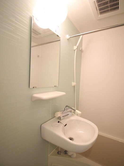 物件内観写真12　(洗面)