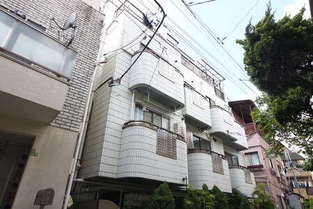 トリニティ本駒込外観写真