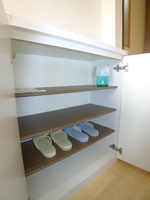 物件内観写真16　(靴箱)