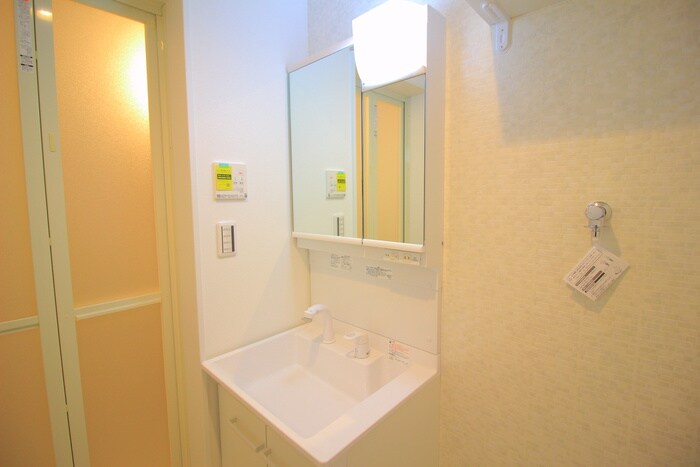 物件内観写真12　(洗面)