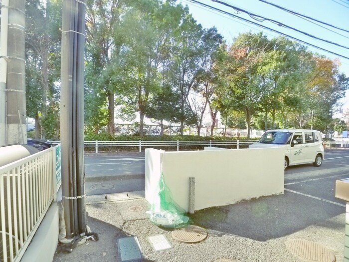 物件外観写真6　(周辺環境)