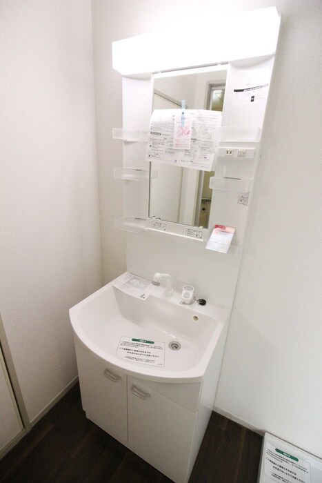 物件内観写真15　(洗面)