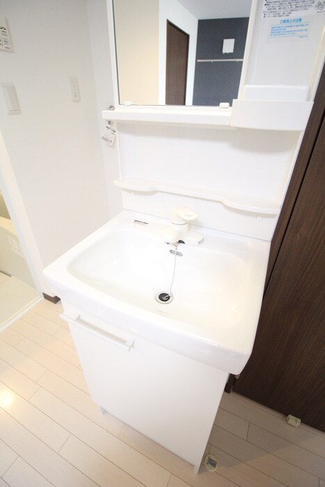 物件内観写真6　(洗面)