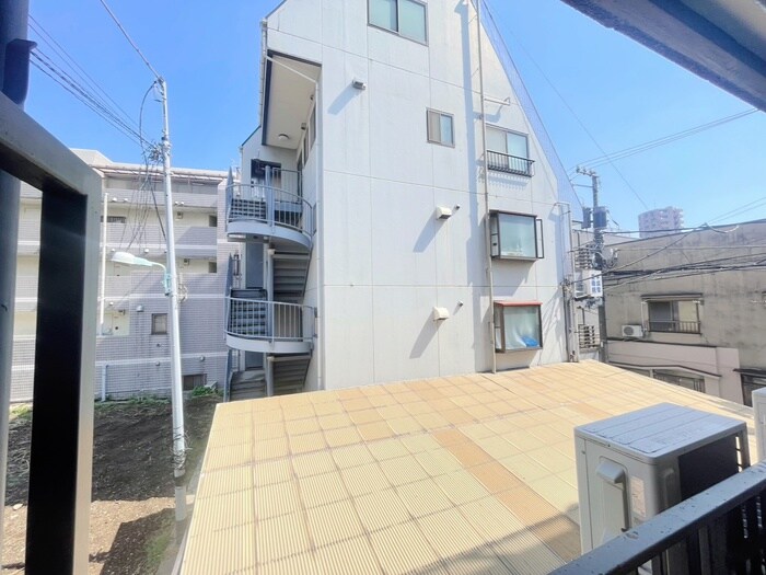 物件内観写真16　(室内からの展望)