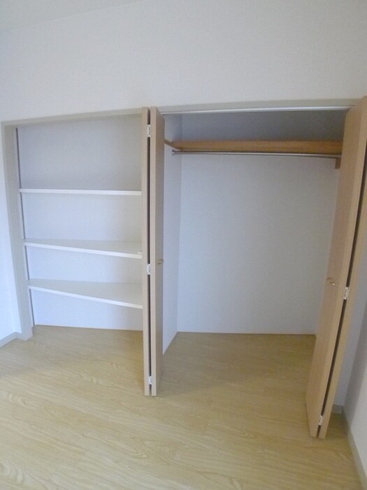 物件内観写真11　(収納)