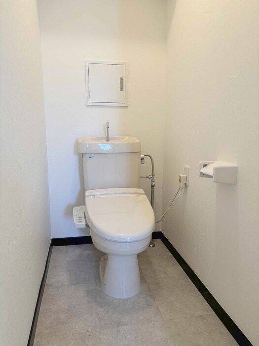 物件内観写真14　(トイレ)