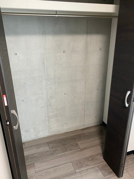 物件内観写真13　(収納)