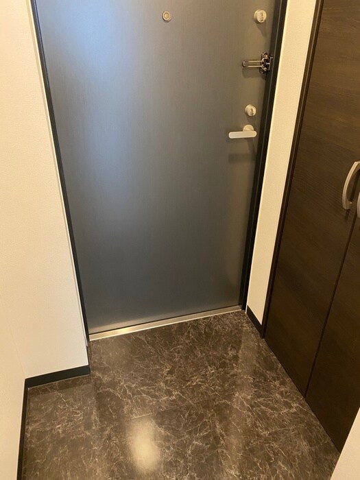 物件内観写真15　(玄関)