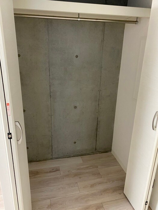 物件内観写真15　(収納)