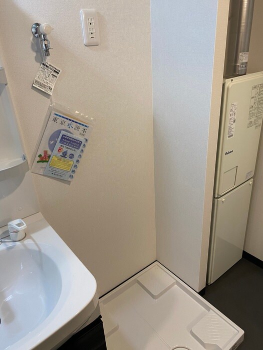 物件内観写真20　(洗濯機置場)