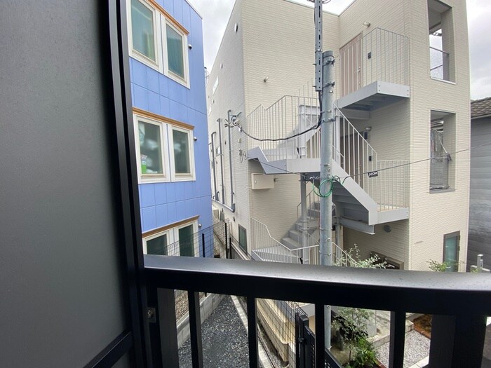 物件内観写真21　(室内からの展望)