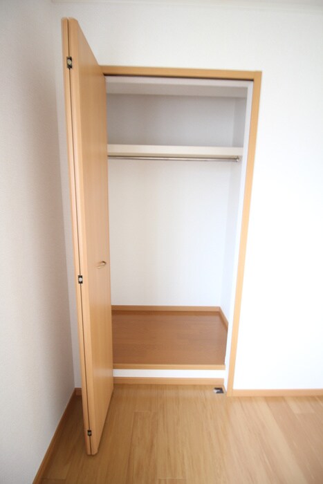 物件内観写真15　(収納)