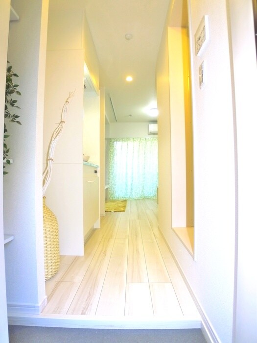 物件内観写真15　(玄関)