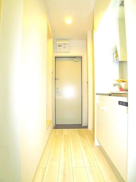 物件内観写真18　(廊下)