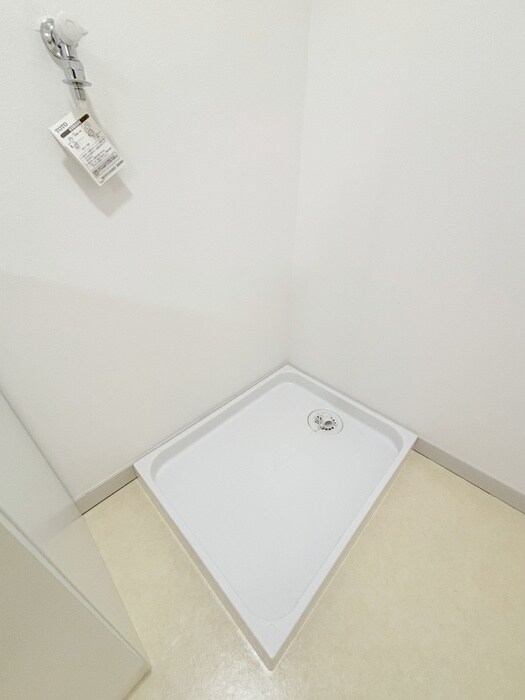 物件内観写真17　(洗濯機置場)