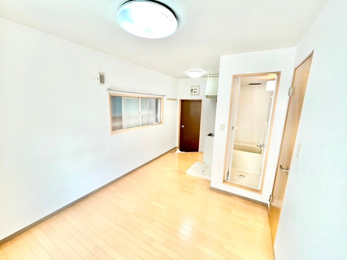 物件内観写真9　(居室)