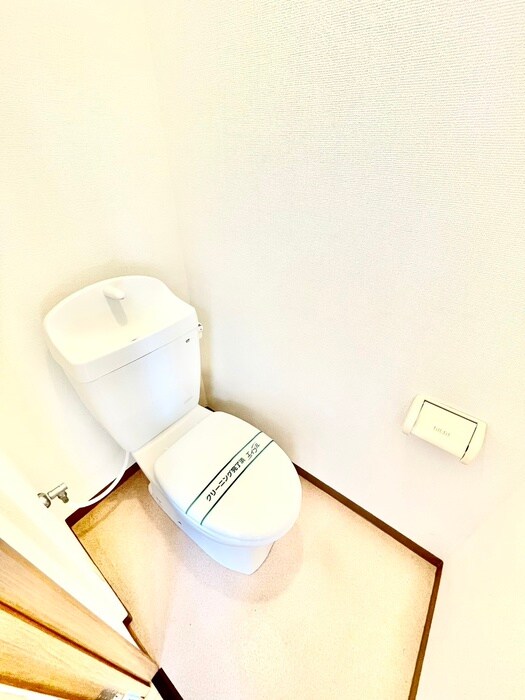 物件内観写真13　(トイレ)