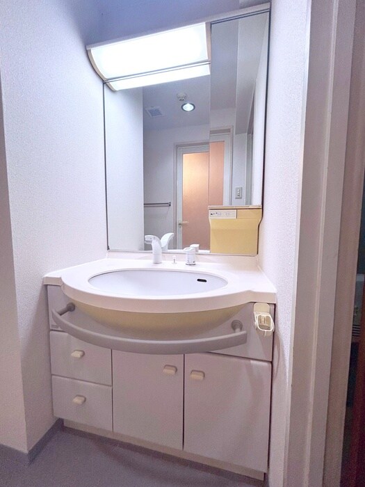 物件内観写真11　(洗面)