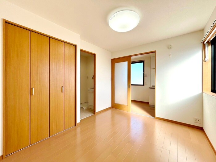 物件内観写真10　(居室)