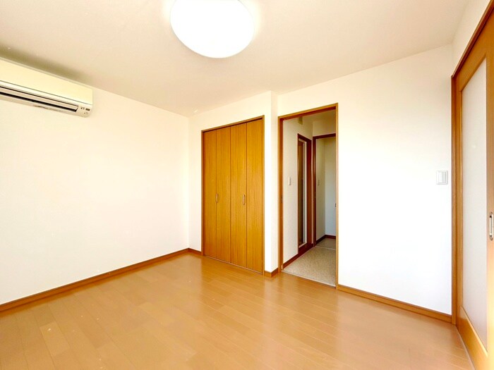 物件内観写真11　(居室)