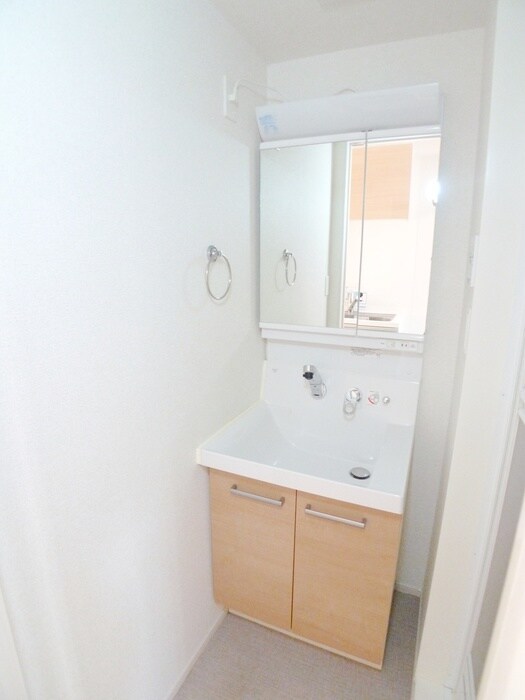物件内観写真9　(洗面)