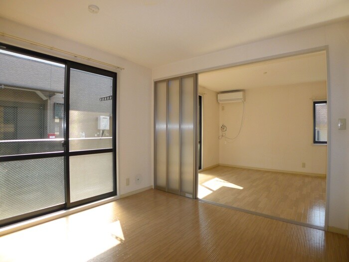 物件内観写真4　(内観写真)