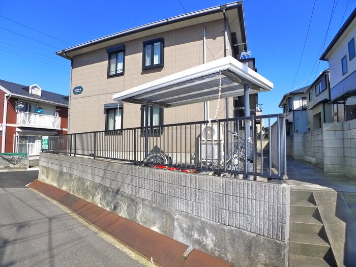 物件外観写真3　(駐輪場)