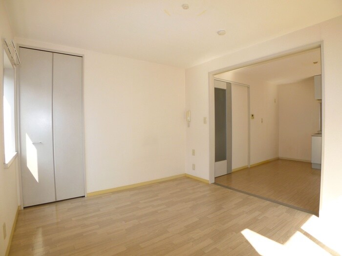 物件内観写真12　(居室)