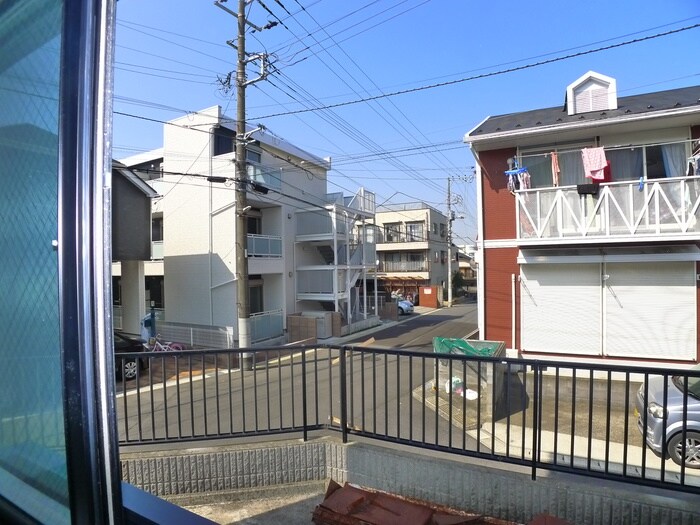 物件内観写真16　(室内からの展望)